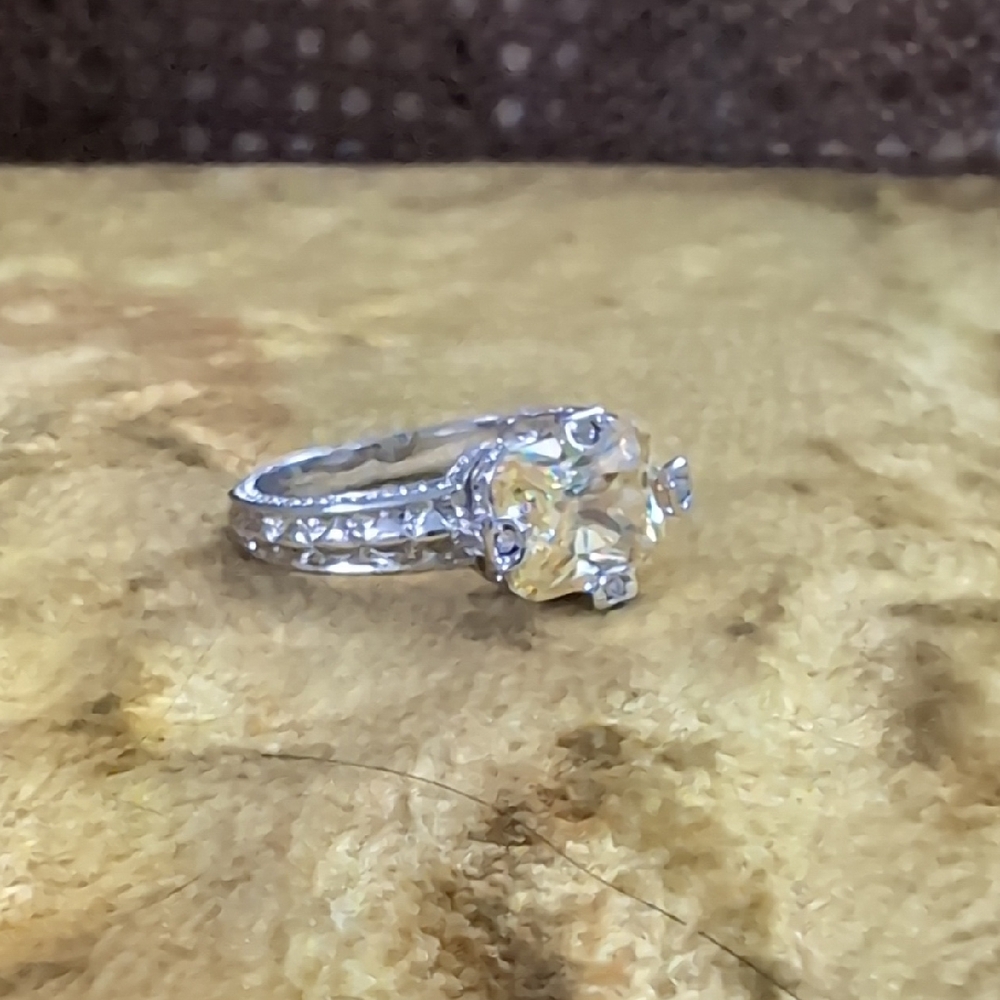 Canary Diamond Costume Ring